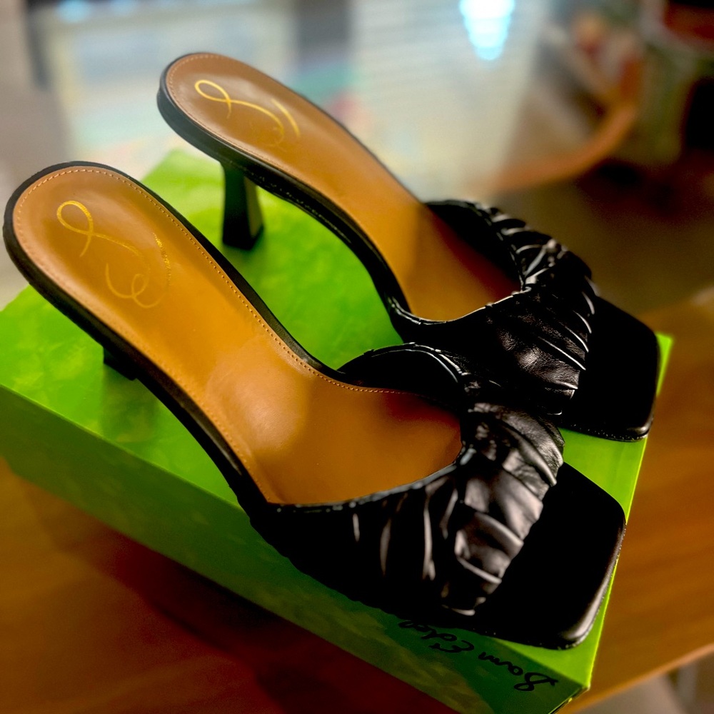 Sam Edelman 2-inch Kitty Hill in black, size 11!